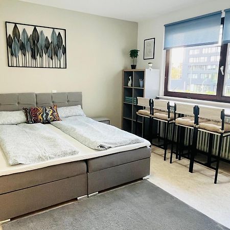 Lenastay I Modernes Apartment-Studio Кайзерслаутерн Екстериор снимка